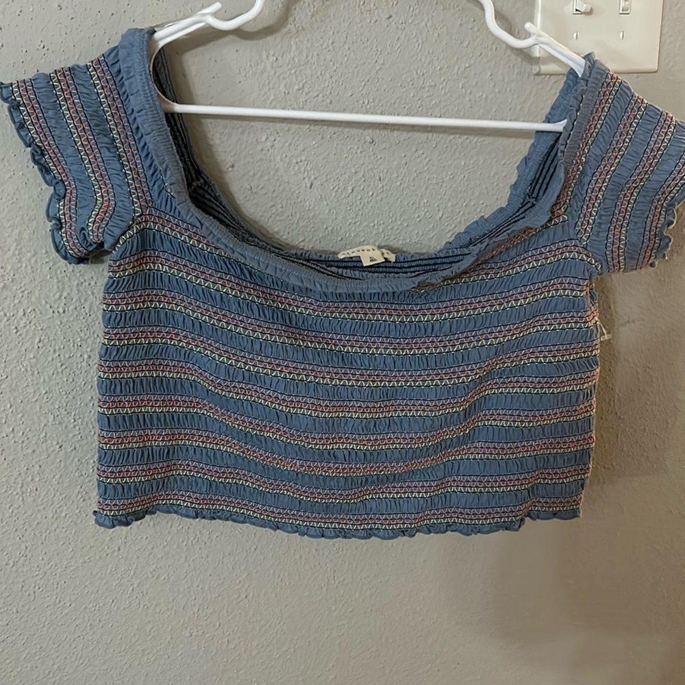 Crop top